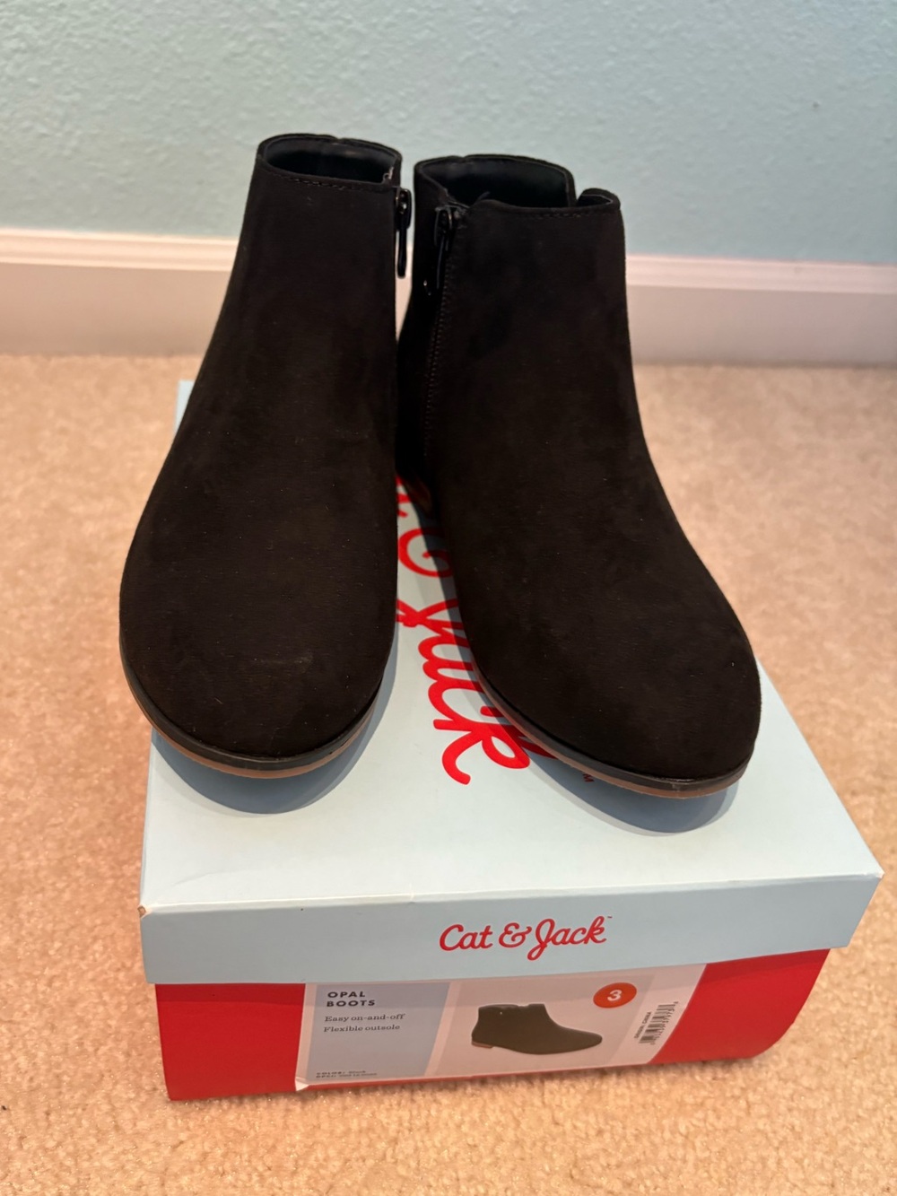 Cat & Jack Black Girls' Faux-Suede Ankle Boots | size 3 | New in Box